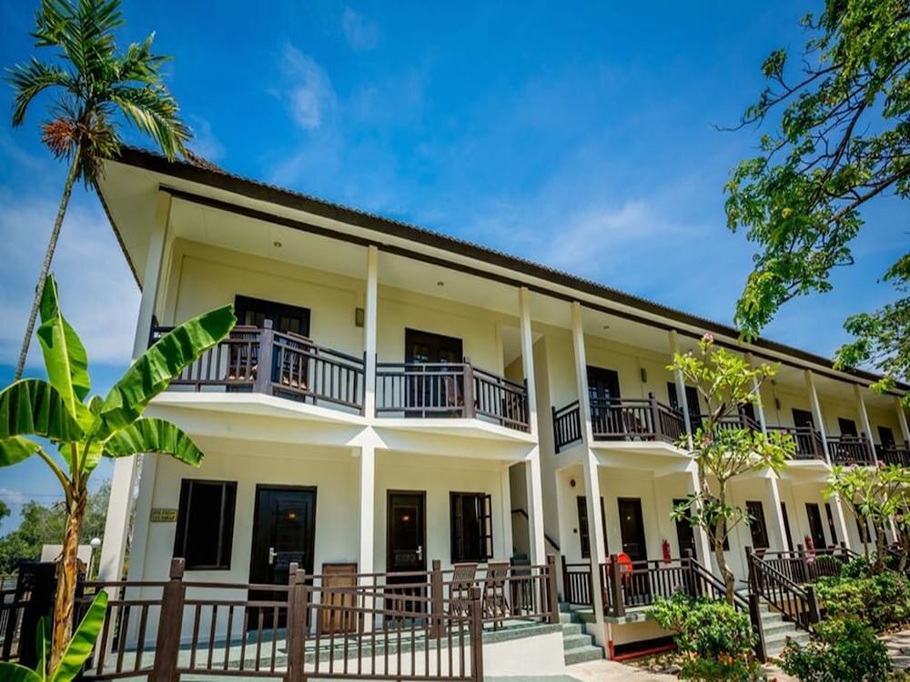 Hotel Beringgis Beach Resort & SPA, Sabah, photo