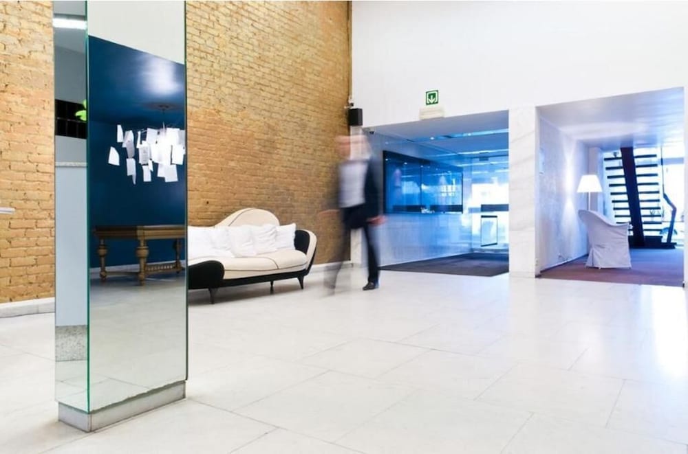 Фото Queen Anne Hotel