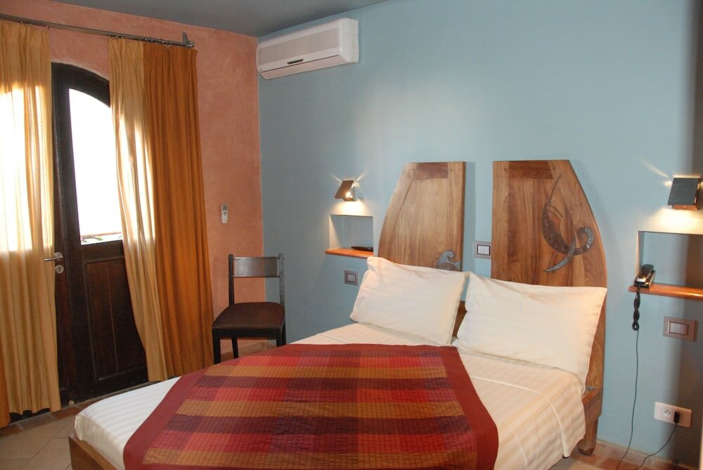 Фото Hôtel Le Djoloff