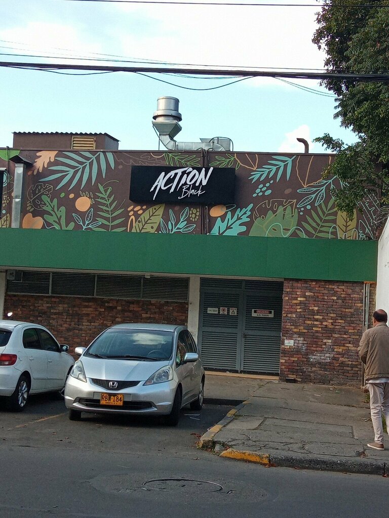 Sports hall, gym Action Black, Bogota, photo