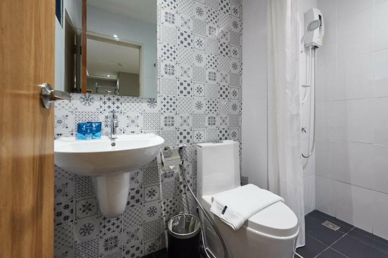 Фото Almas Hotel Bangkok