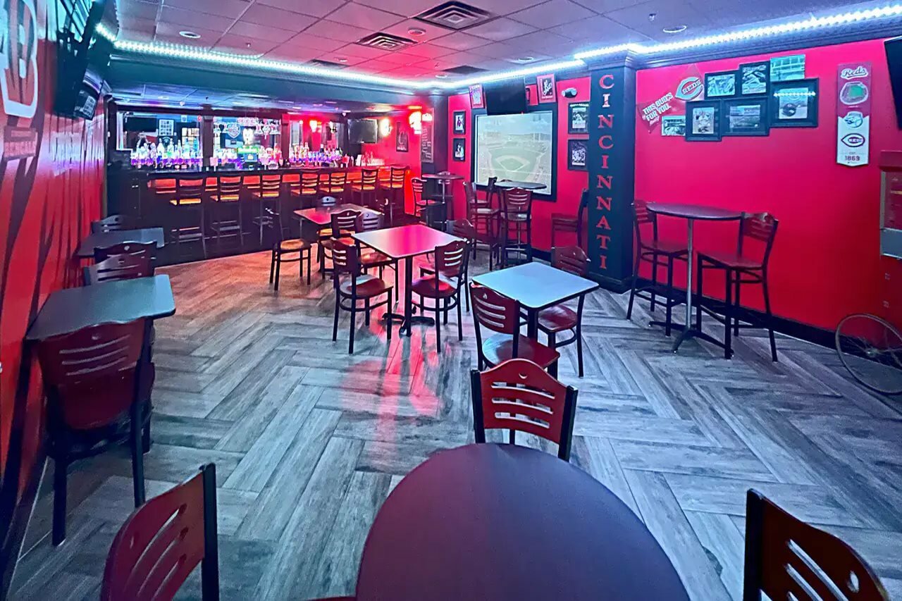 Фото Quality Inn & Suites Cincinnati Downtown