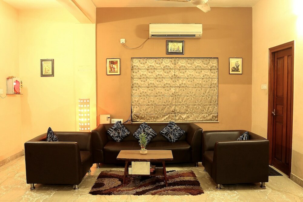 Фото Townhouse 727 Hotel The Platinum