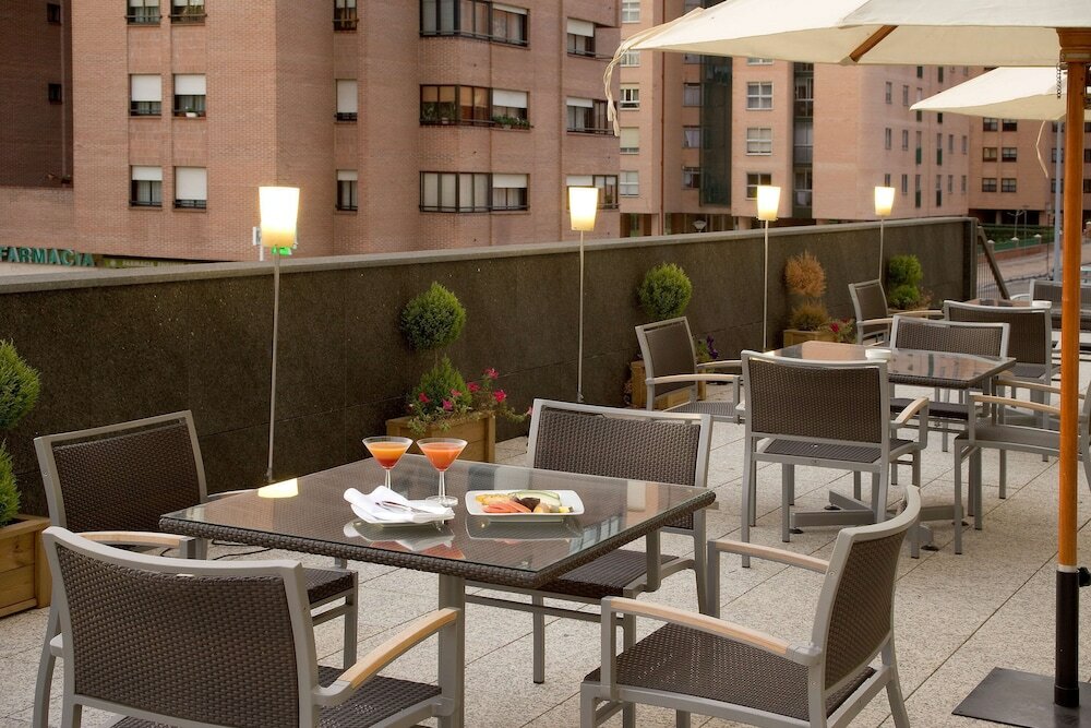 Фото Nh Valladolid Bálago