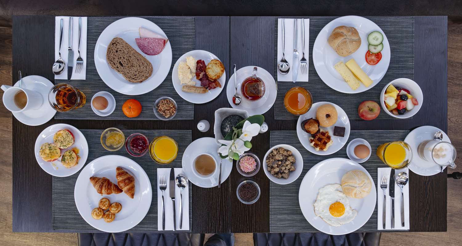 Фото Best Western Plus Plaza Den Haag City Center