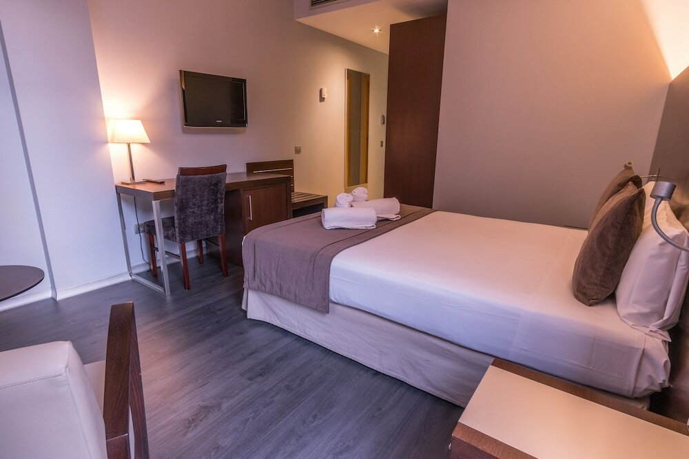 Фото Hotel Madanis