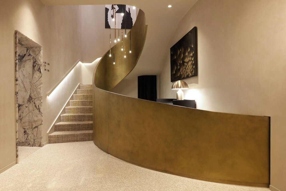 Фото Borghese Contemporary Hotel