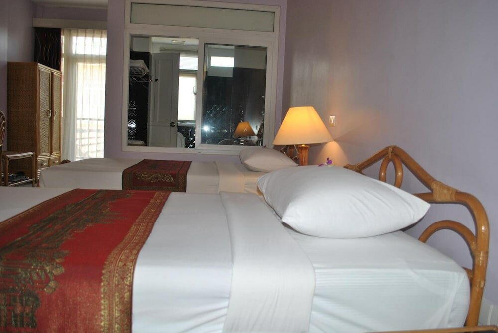 Фото Day Inn Hotel