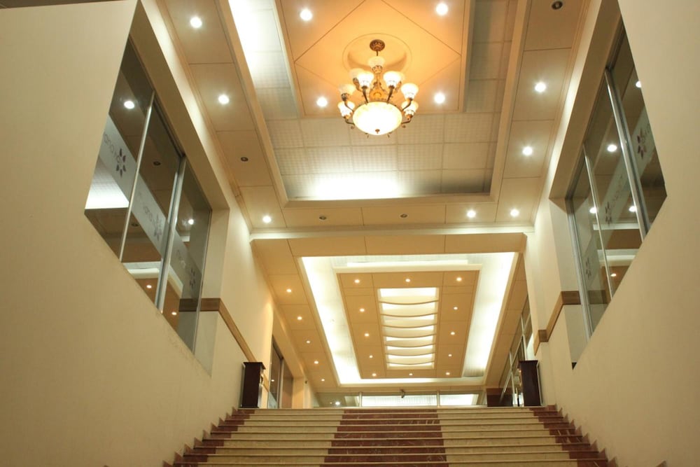 Фото Hotel Nirvana Inn