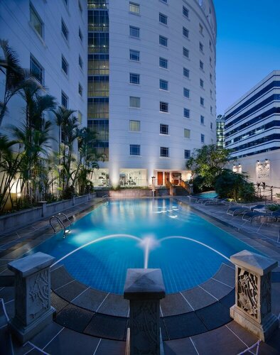 Гостиница Rendezvous Hotel Singapore by Far East Hospitality в Сингапуре