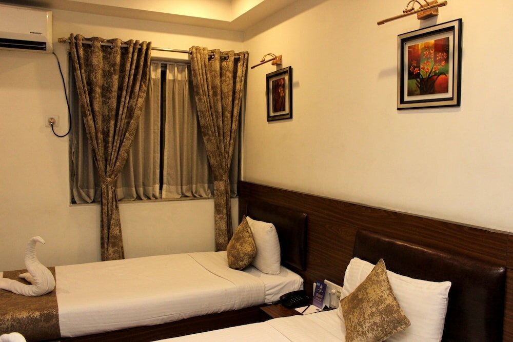 Фото The Pearl Hotel, Kolkata