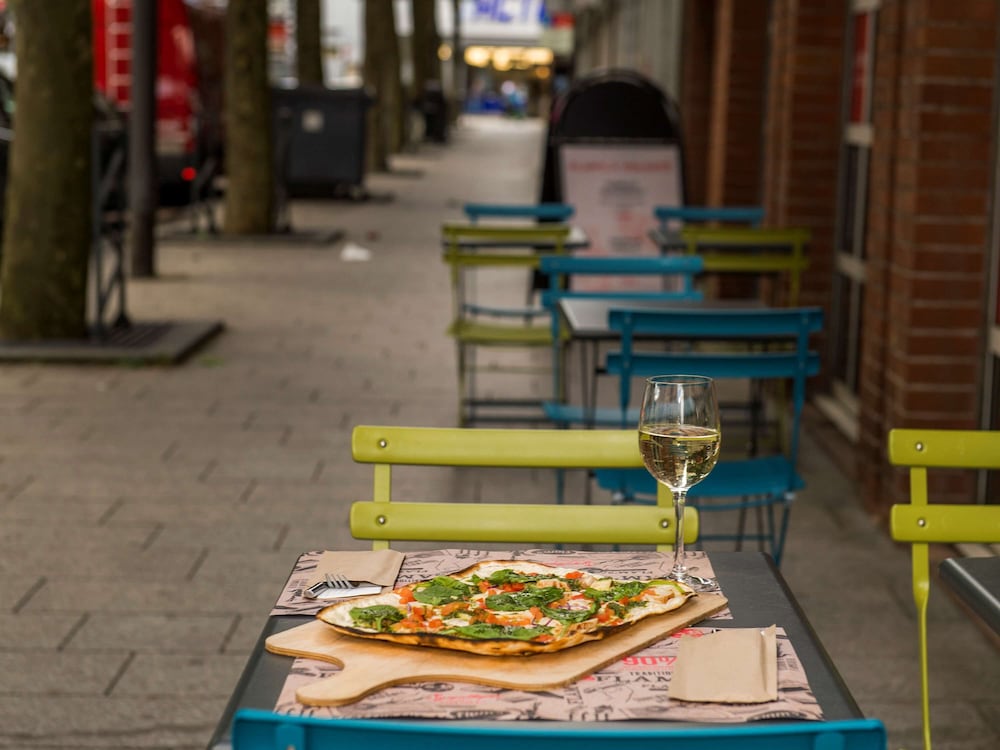 Фото B&B HOTEL Lille Roubaix Centre Grand-Place