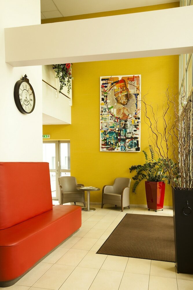 Фото Residhome Reims Centre