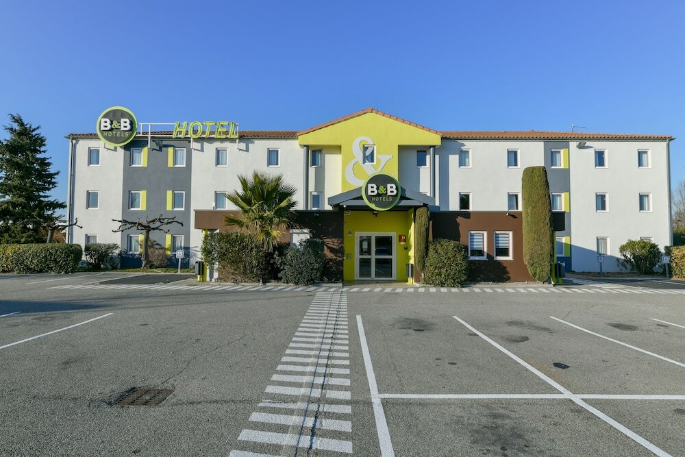 Фото B&b Hotel Avignon - 1