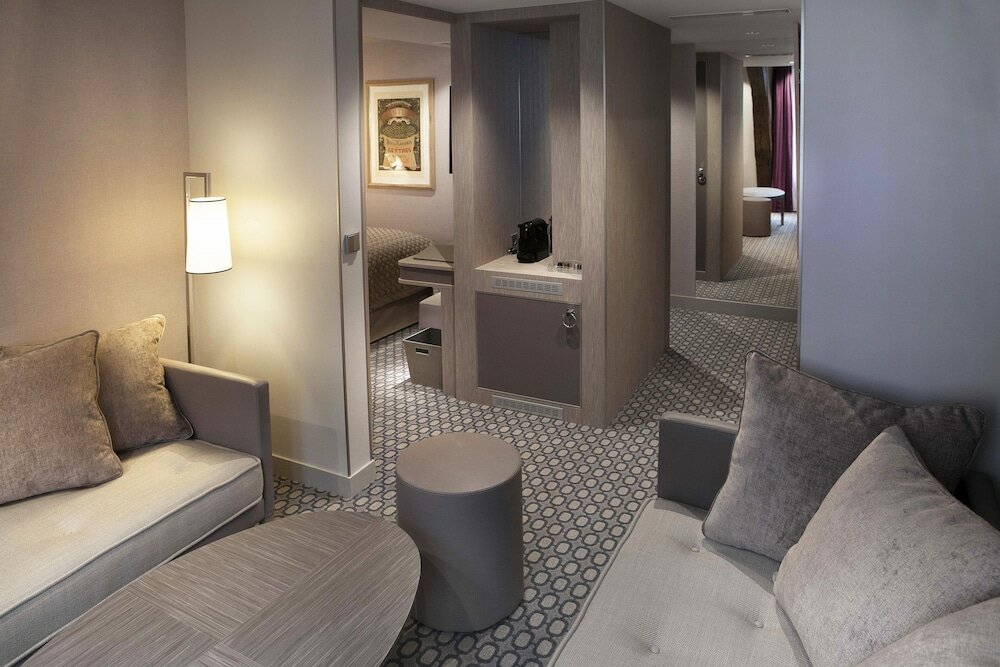 Фото Hôtel La Lanterne & SPA by Timhotel