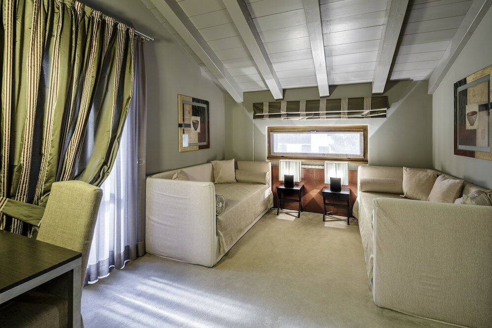 Фото Lajadira Hotel & SPA