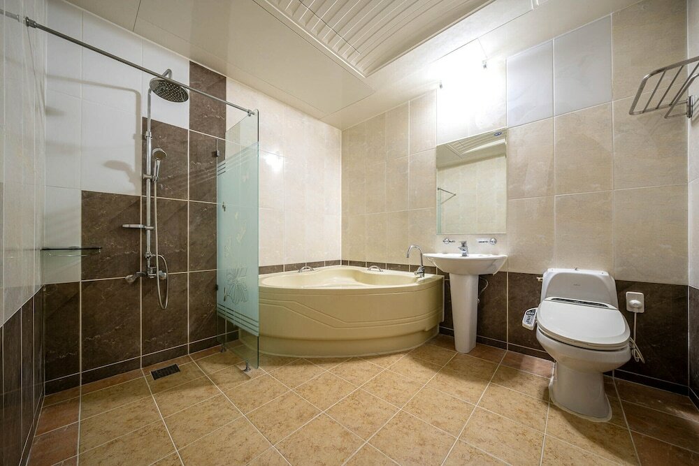 Фото F-one Hotel