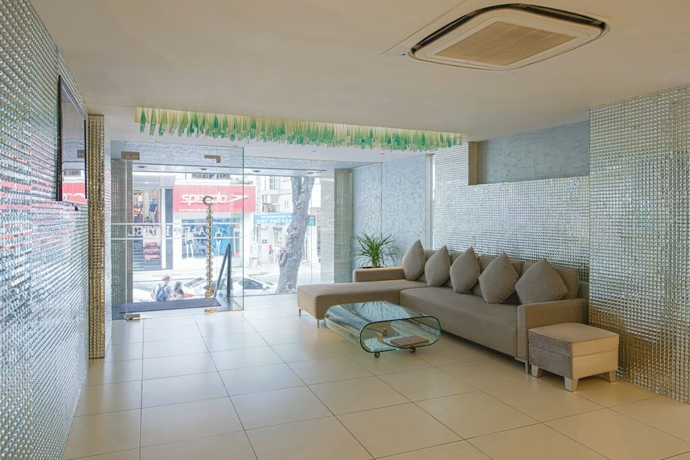 Фото A&em - The Petit Hotel