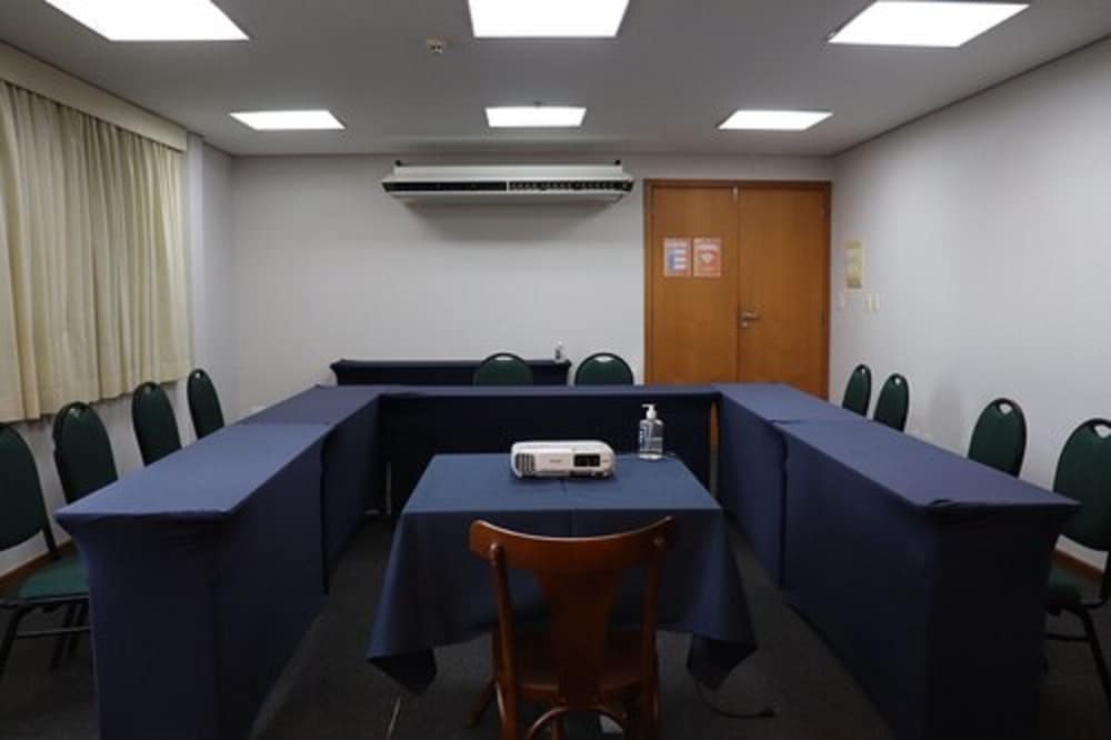 Фото Hotel Express Vieiralves