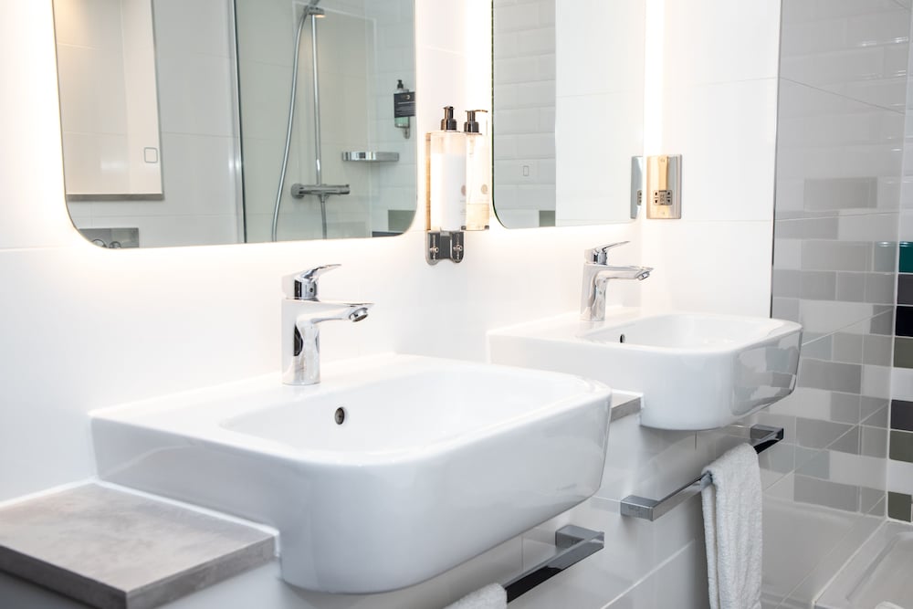 Фото The Feathers Hotel