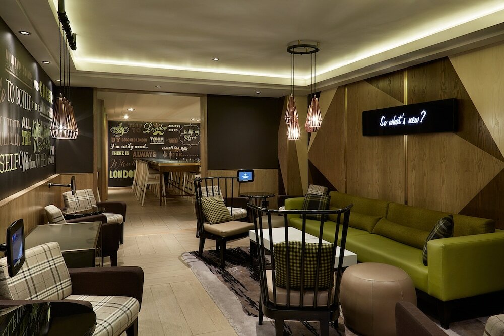 Фото Hub by Premier Inn London Covent Garden