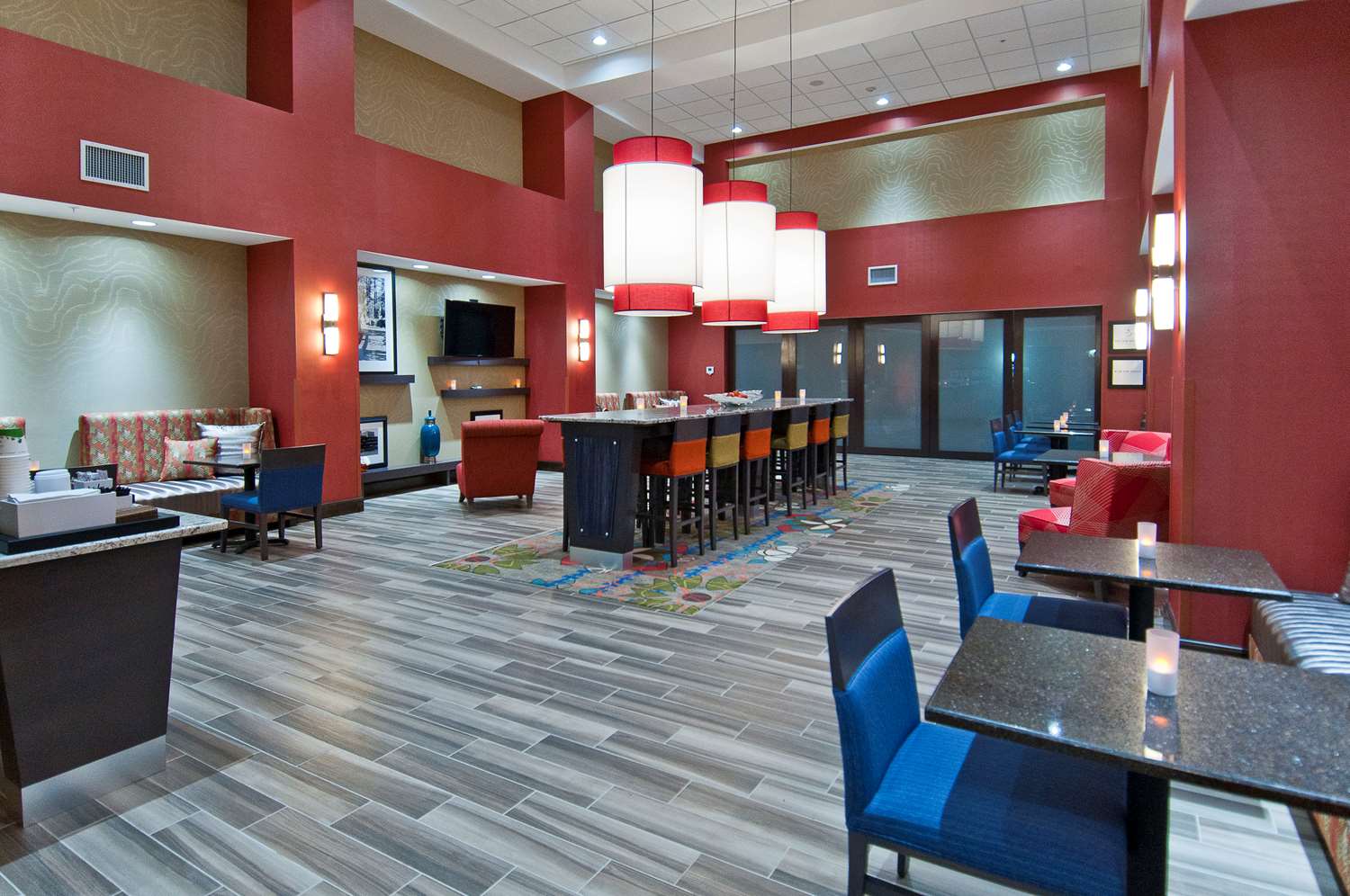 Фото Hampton Inn & Suites Pauls Valley