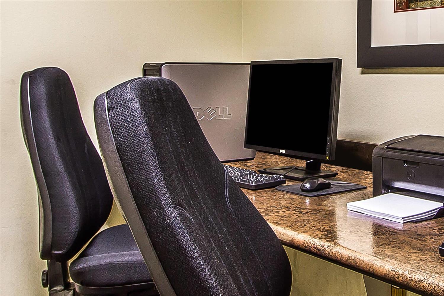 Фото Evangeline Downs Hotel, Ascend Hotel Collection