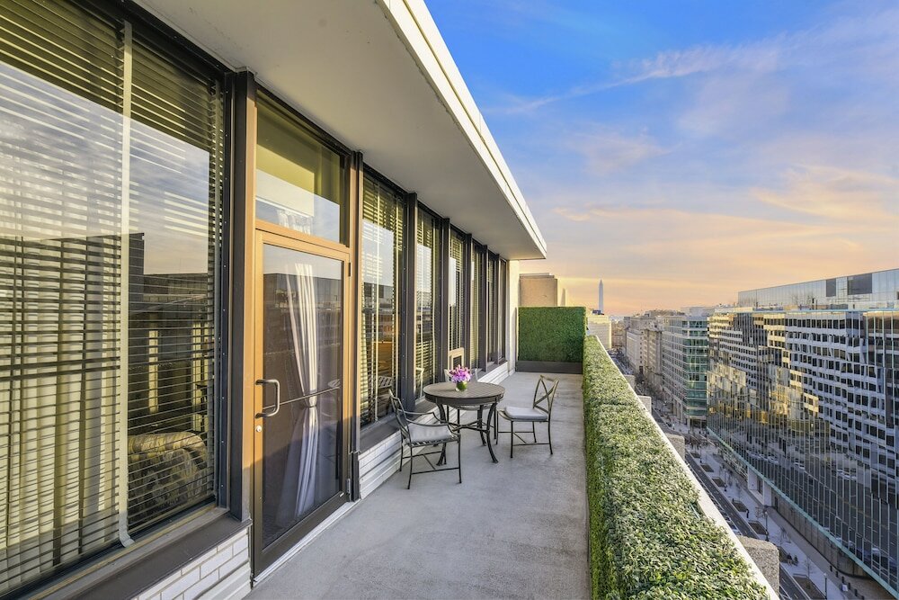 Фото The Madison Hotel