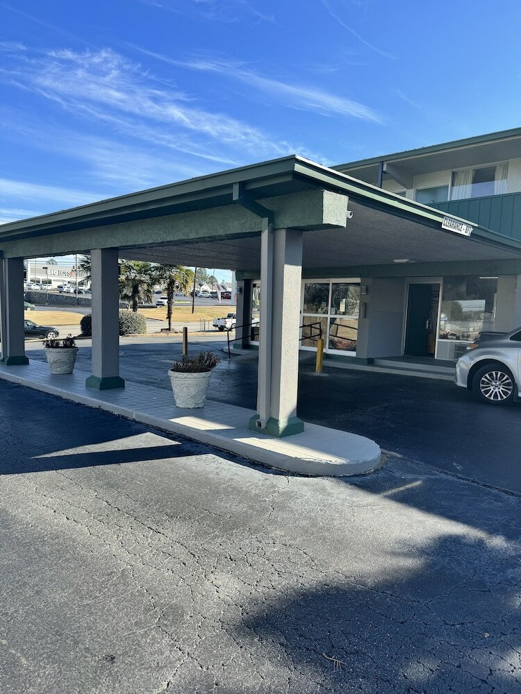 Фото Heritage Inn