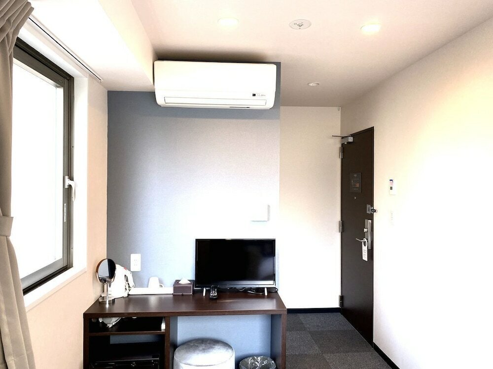 Фото Floral Hotel Sakaisujihonmachi Osaka