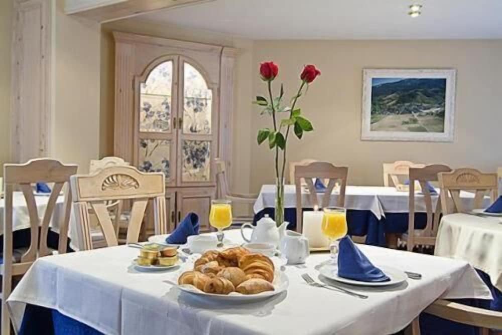 Фото Hotel Jaume