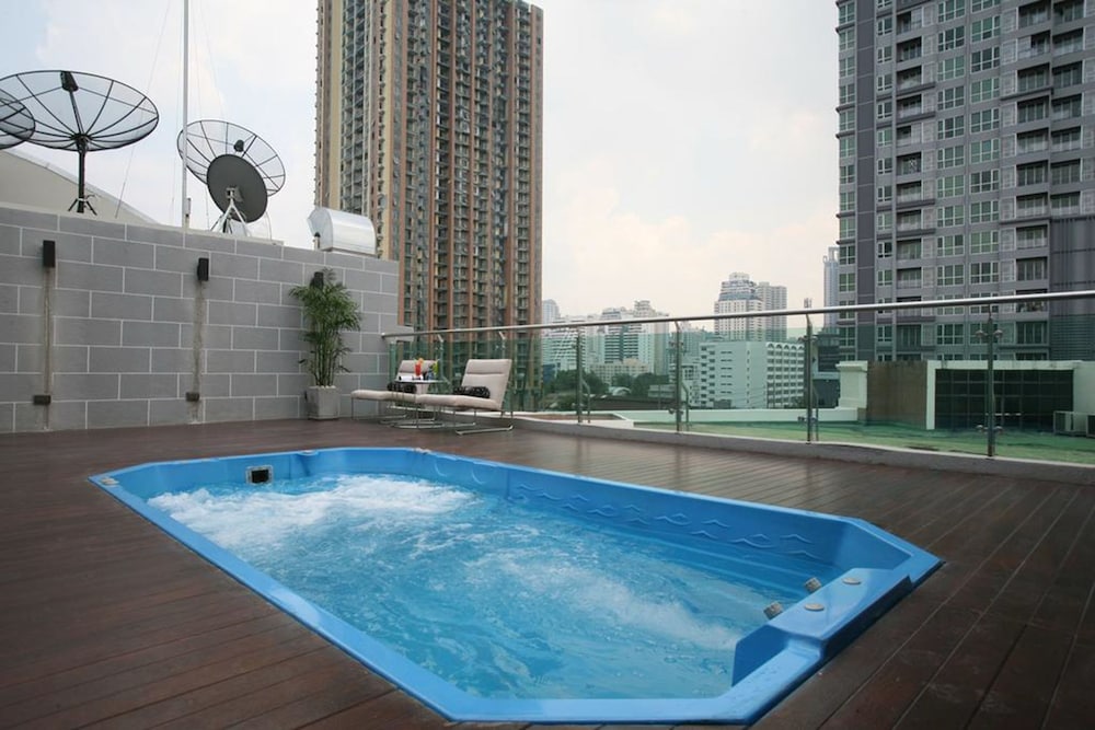 Фото Fx Hotel Metrolink Makkasan