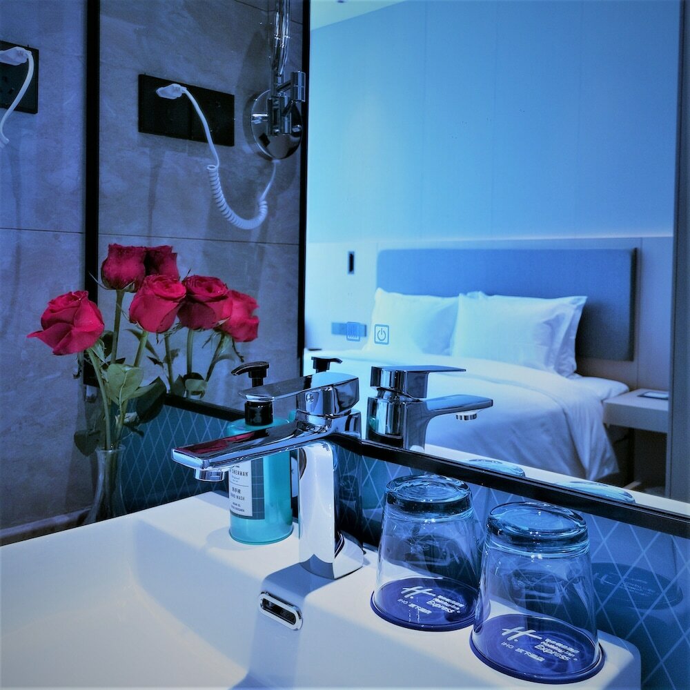 Фото Holiday Inn Express Shenzhen Nanshan, an Ihg Hotel