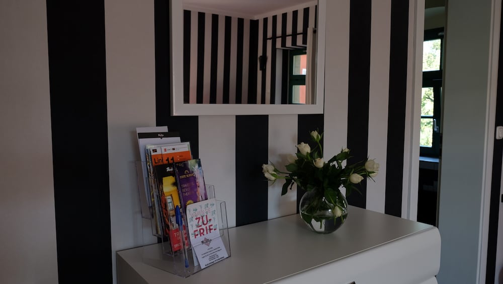 Фото Backstage Hotel