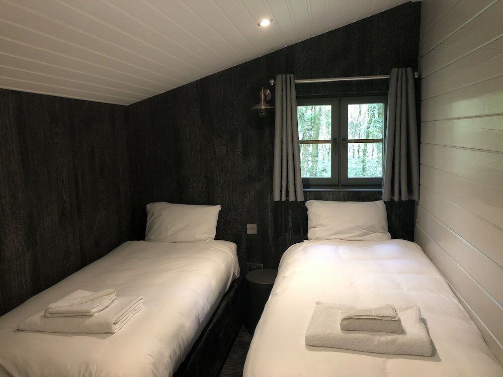 Фото Chevin Country Park Hotel & SPA