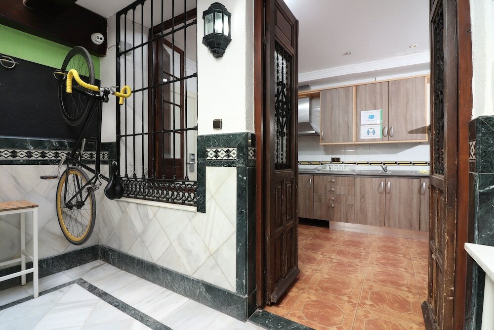 Фото Feel Hostels City Center