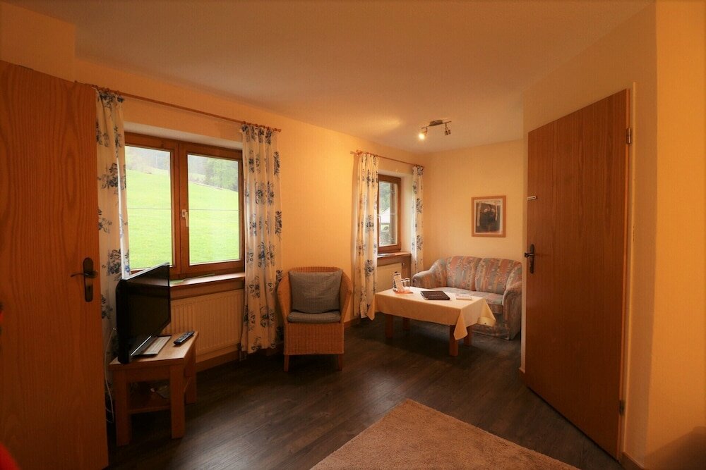 Фото Berg- und Aktivhotel Edelsberg