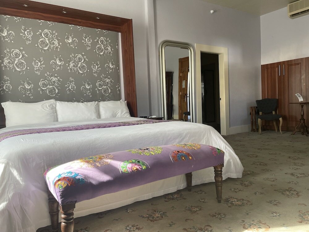 Фото Hotel Sutter