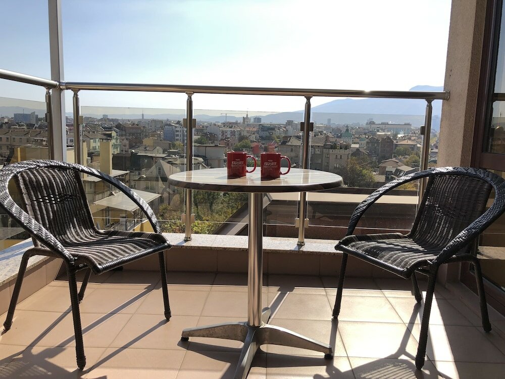 Фото Hotel Favorit