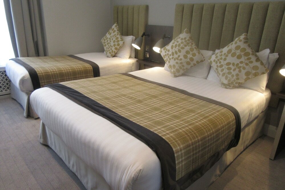 Фото Garden Court Hotel