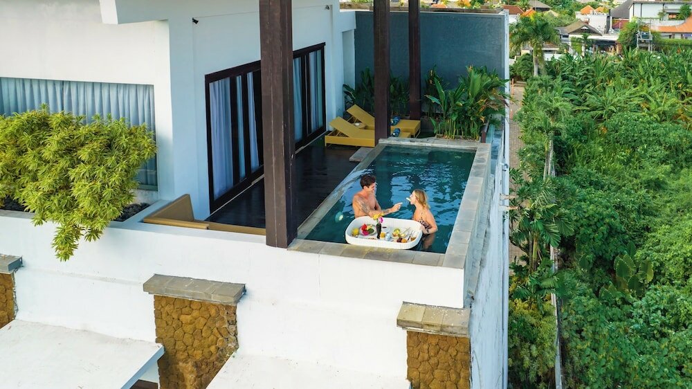 Фото The Kirana Canggu Hotel