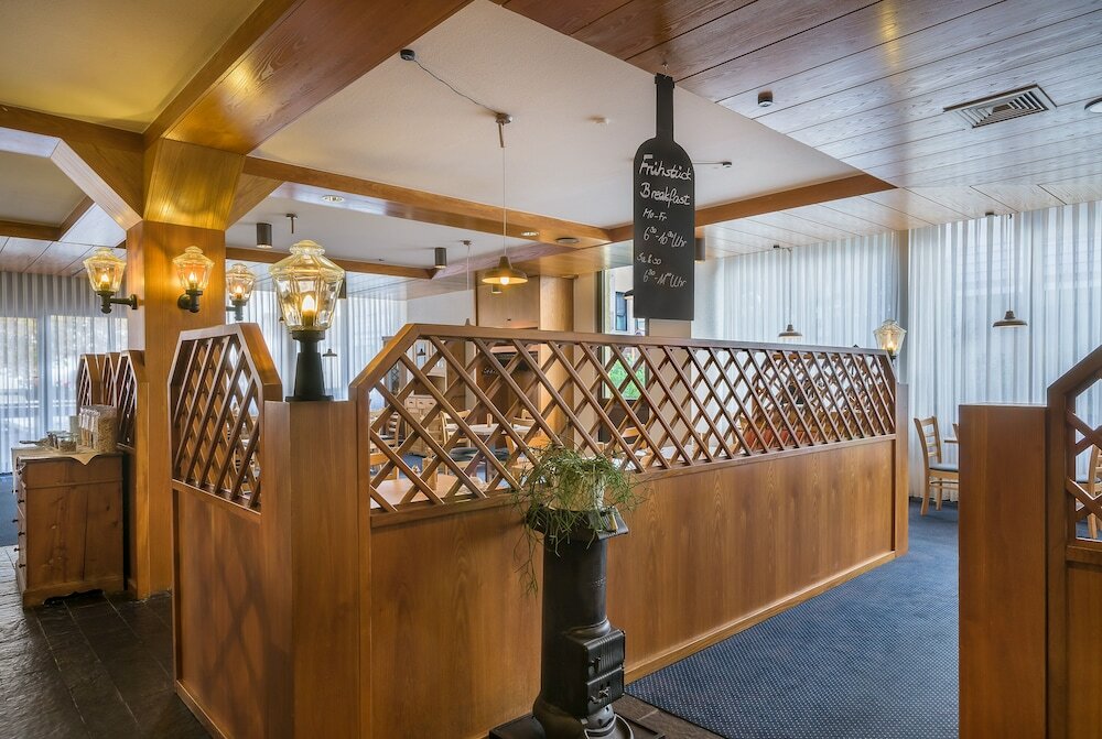 Фото Novum Hotel Strohgäu