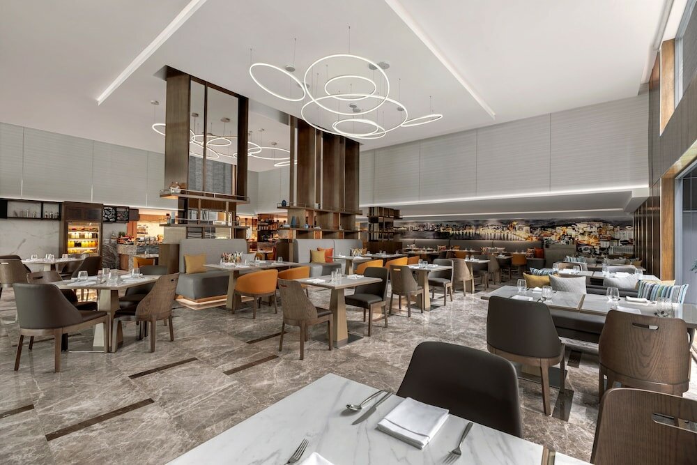 Фото Courtyard by Marriott North Pattaya