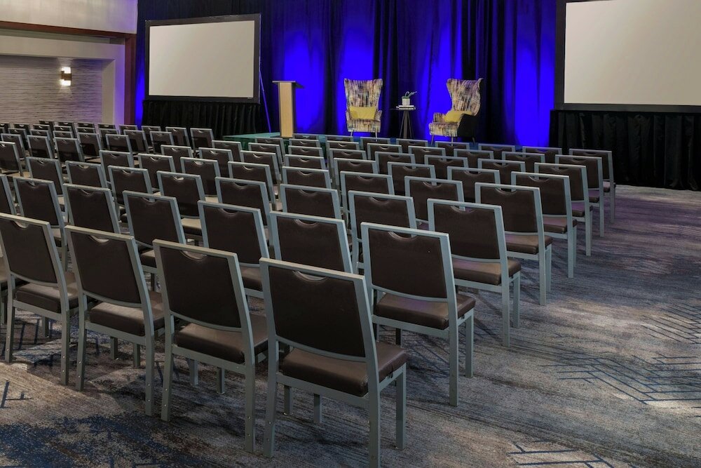 Фото Renaissance Los Angeles Airport Hotel