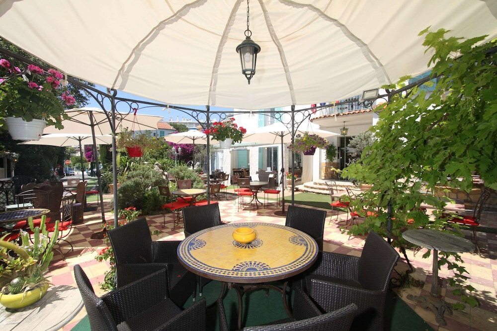 Фото Hôtel Le Pré Catelan