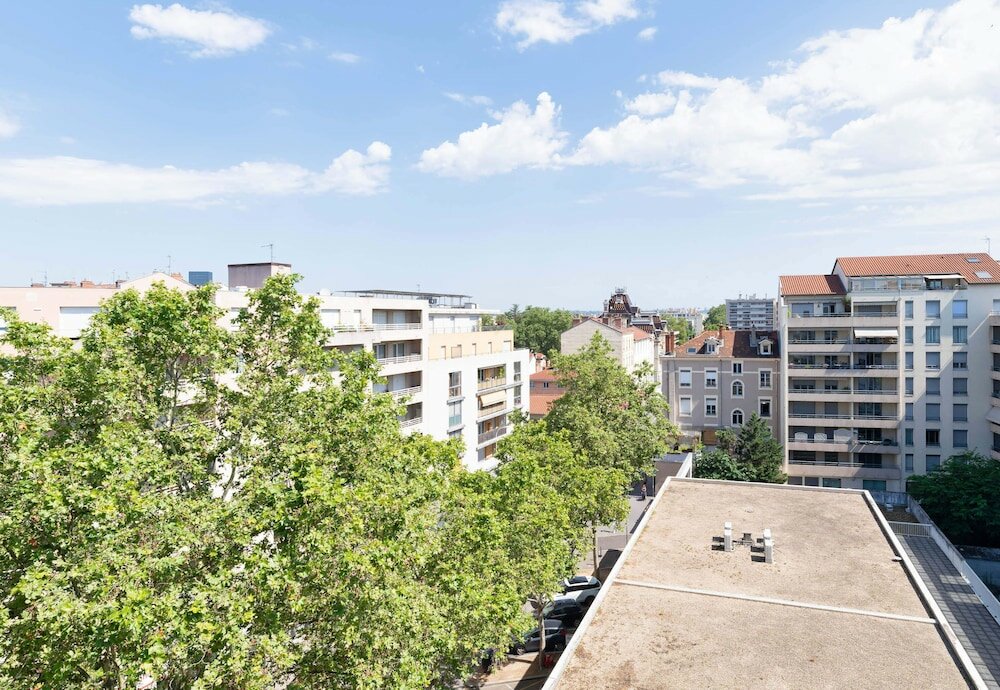 Фото B&b Hotel Lyon Centre Monplaisir