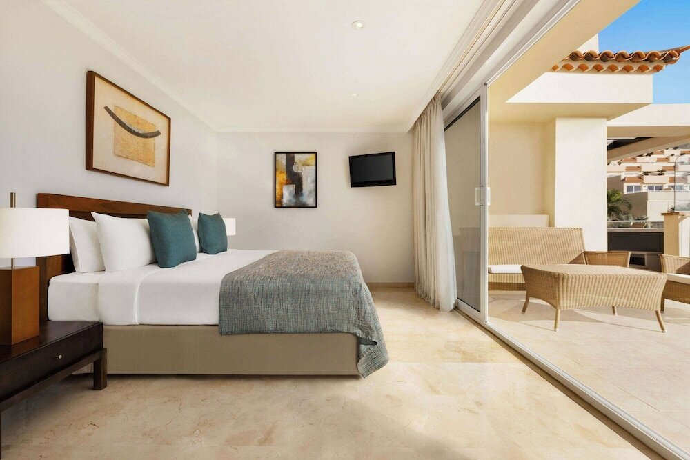 Фото Wyndham Residences Costa Adeje