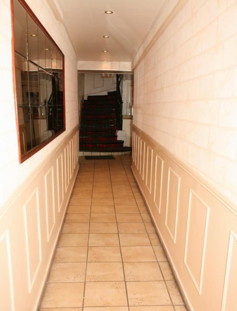 Фото Sully Hotel