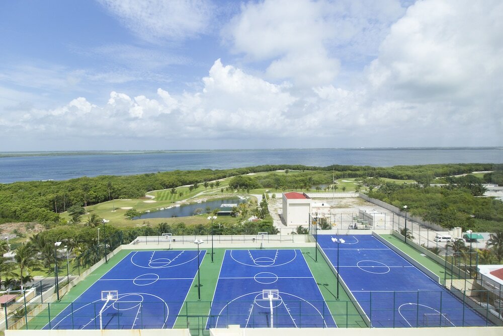 Фото Crown Paradise Club Cancun