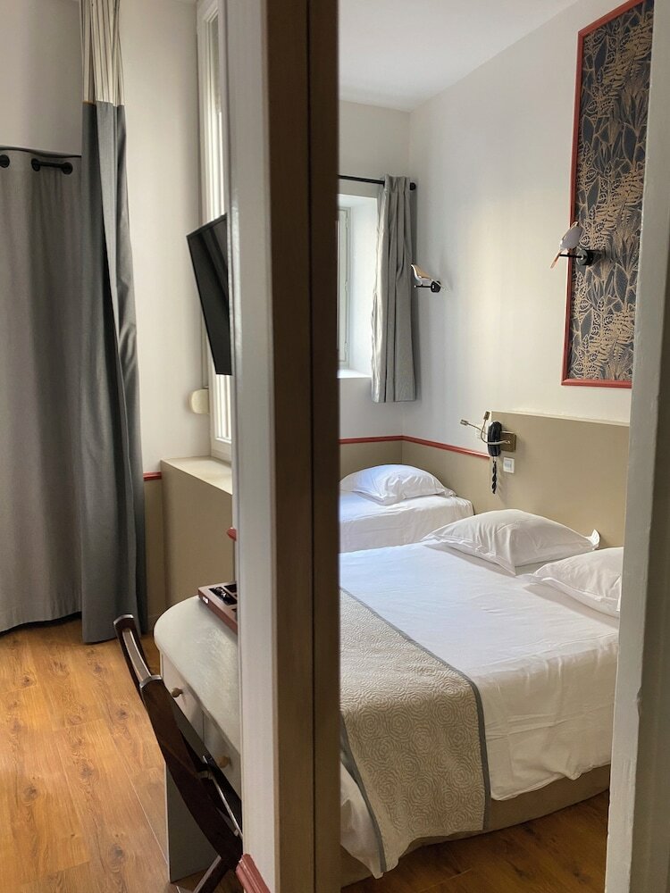 Фото Hotelo Lyon Charité